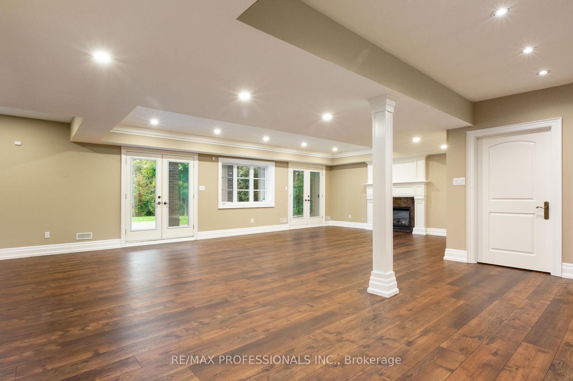 Photo 38 of 191 Edenbridge Drive, Etobicoke, Edenbridge-Humber Valley — HOMEH