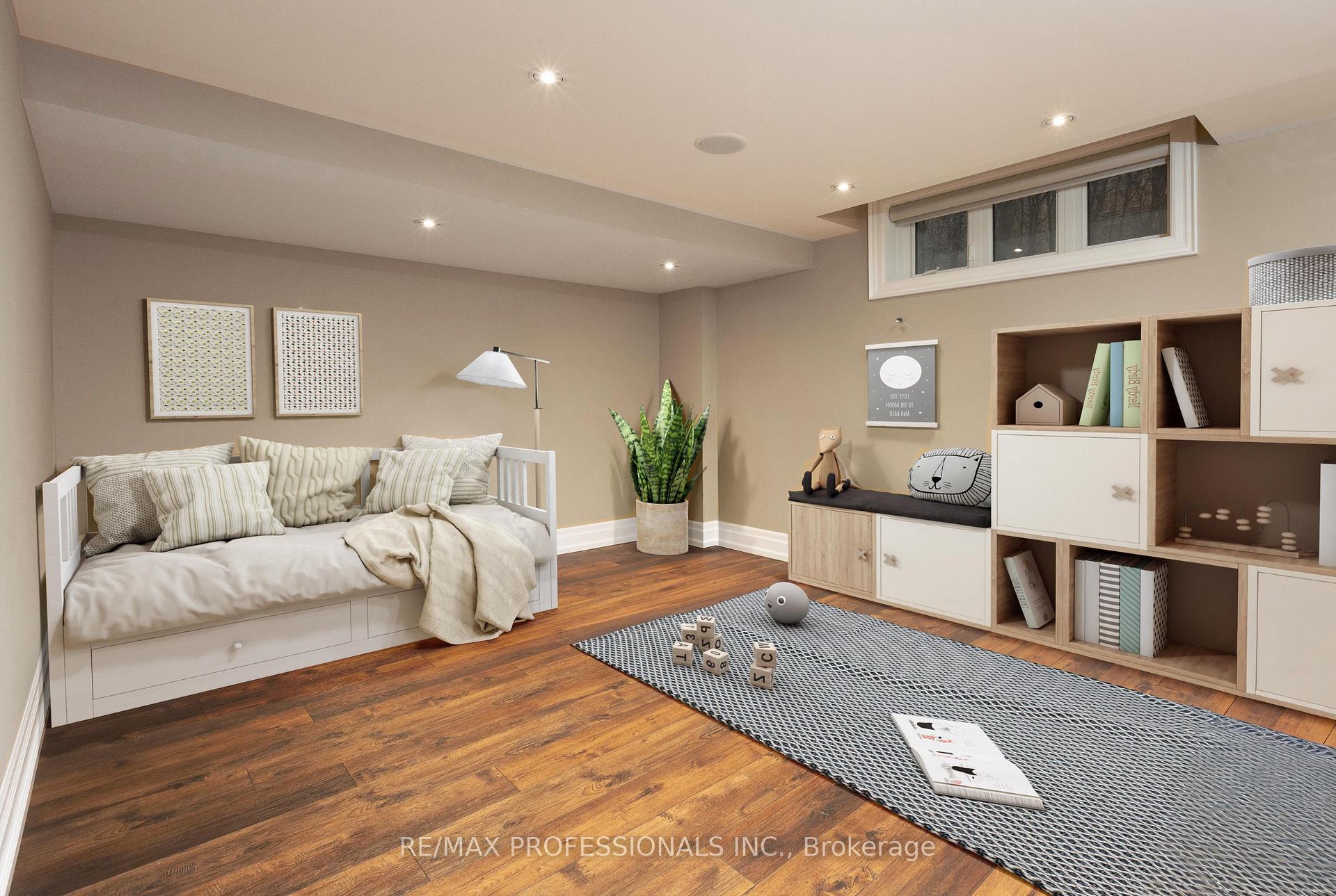 Photo 39 of 191 Edenbridge Drive, Etobicoke, Edenbridge-Humber Valley — HOMEH