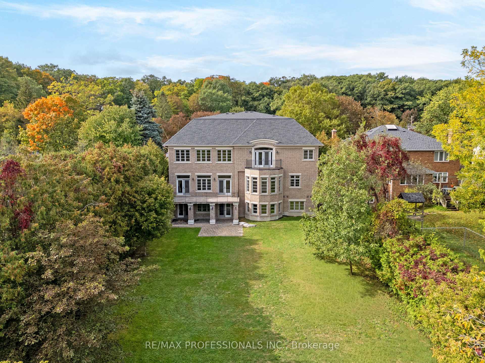 Photo 45 of 191 Edenbridge Drive, Etobicoke, Edenbridge-Humber Valley — HOMEH