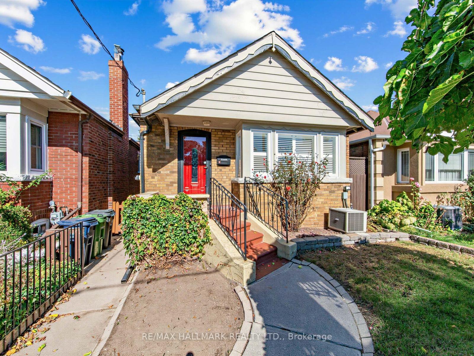 Photo 2 of 224 O' Connor Drive, Toronto, East York — HOMEH