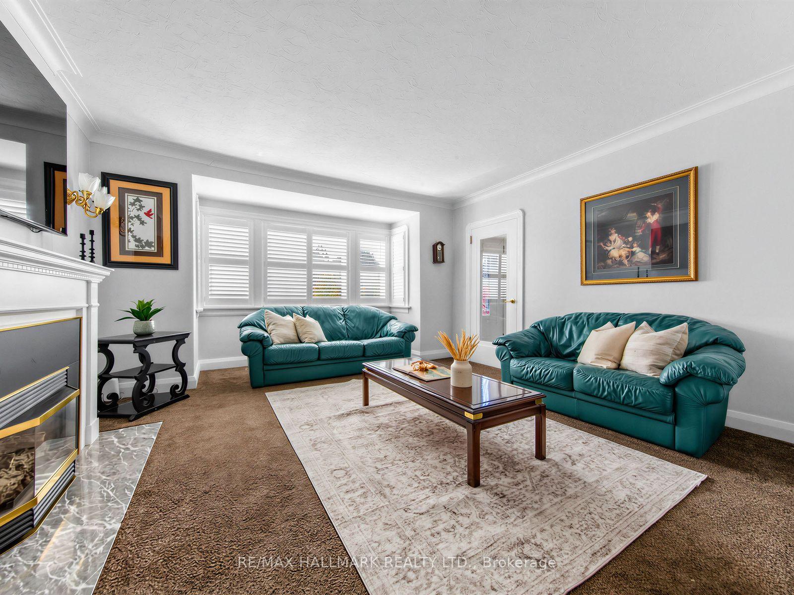 Photo 5 of 224 O' Connor Drive, Toronto, East York — HOMEH