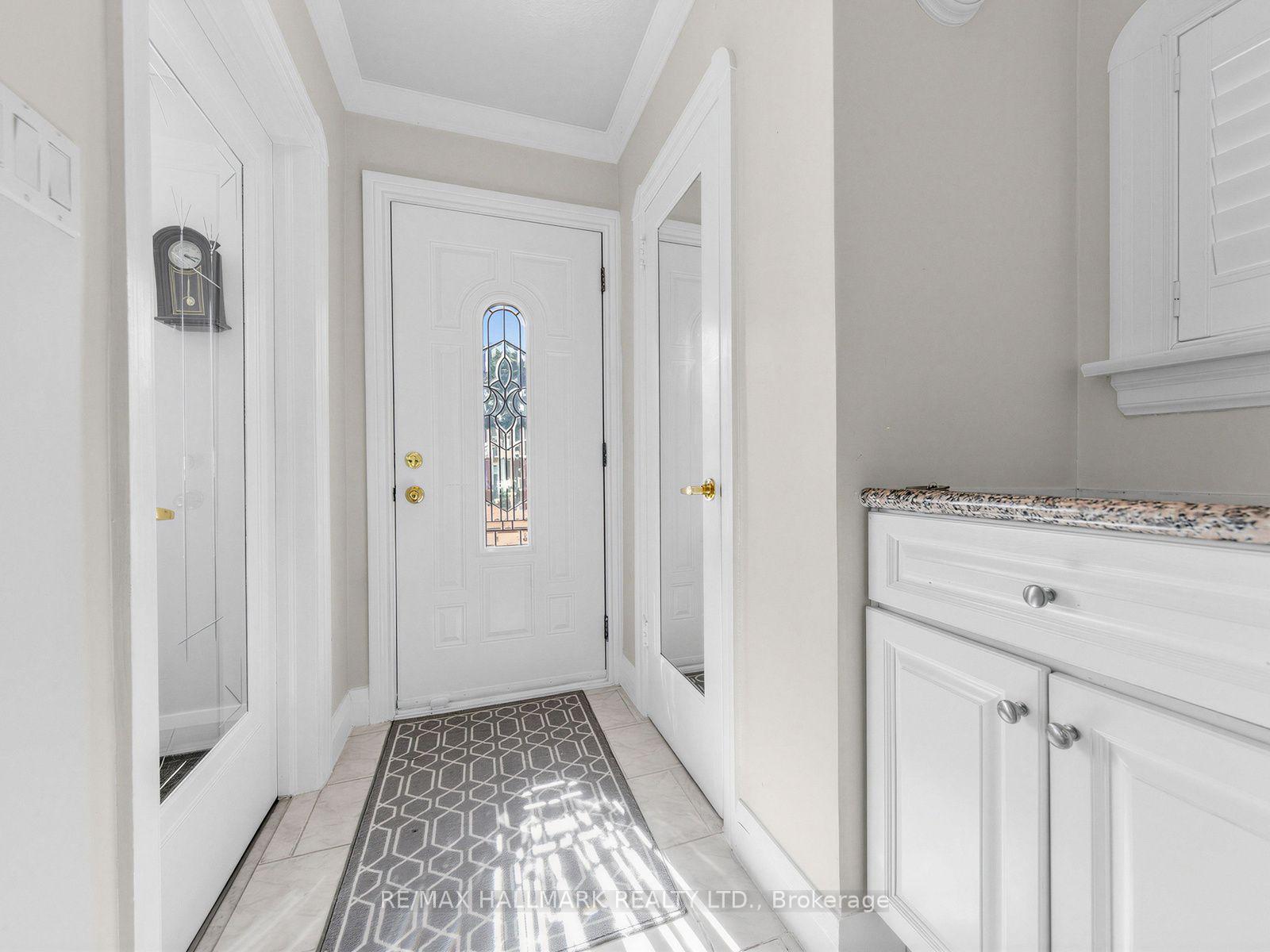 Photo 14 of 224 O' Connor Drive, Toronto, East York — HOMEH