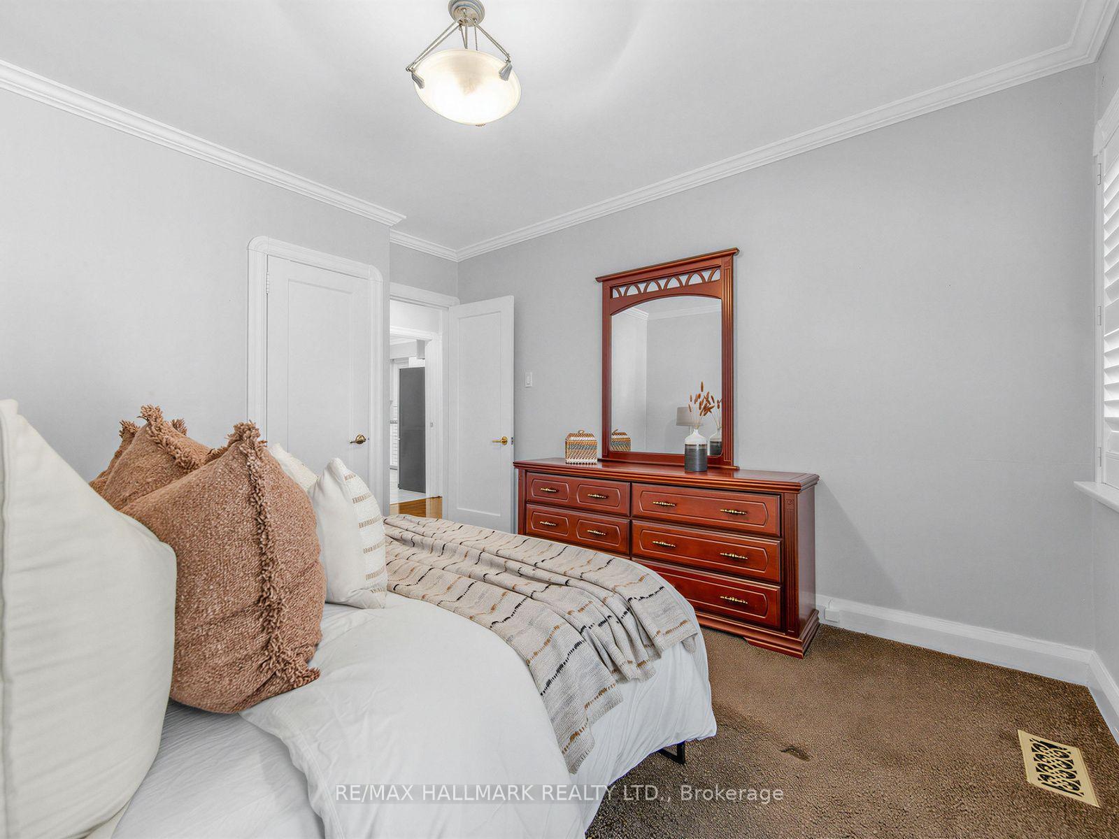 Photo 18 of 224 O' Connor Drive, Toronto, East York — HOMEH