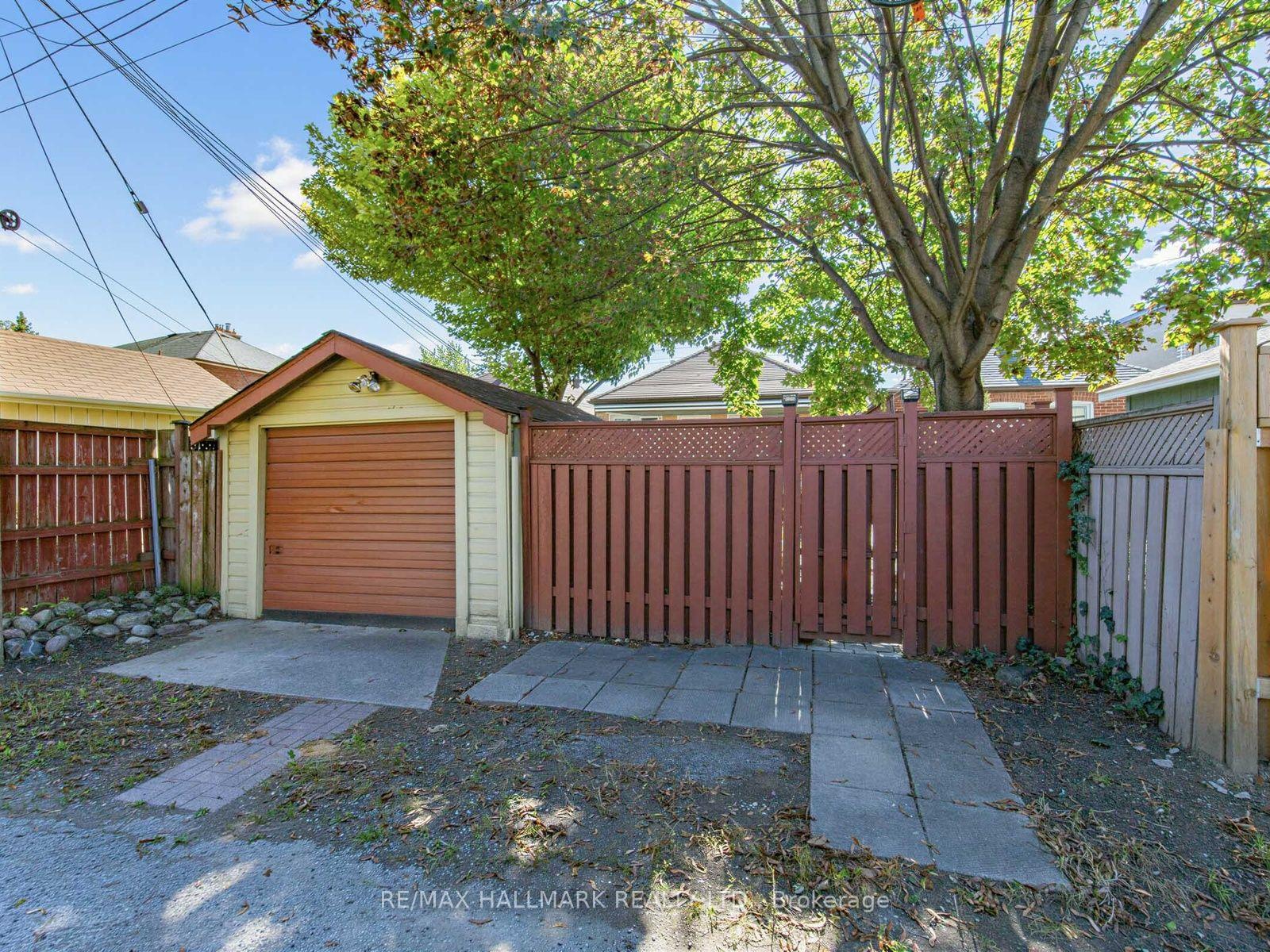 Photo 31 of 224 O' Connor Drive, Toronto, East York — HOMEH