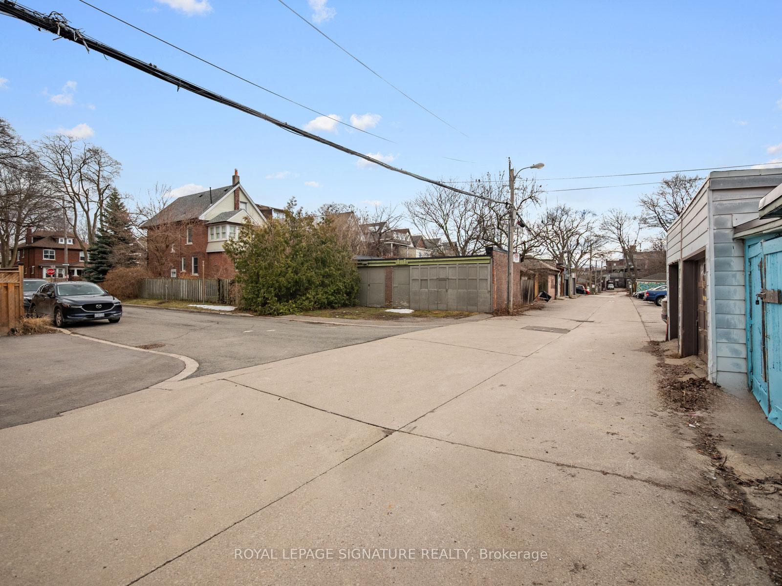 Photo 37 of 45 Eaton Avenue, Toronto, Danforth — HOMEH