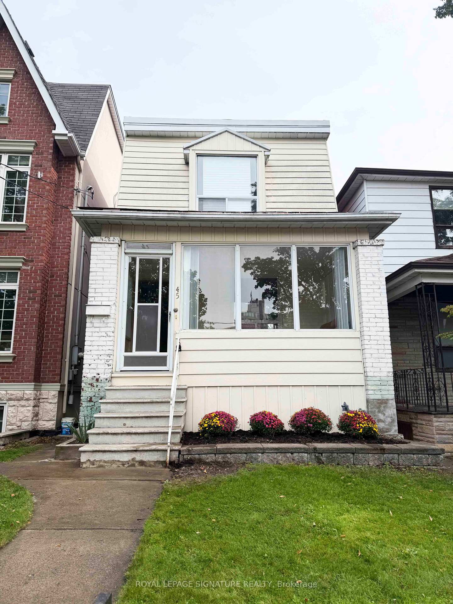Photo of 45 Eaton Avenue