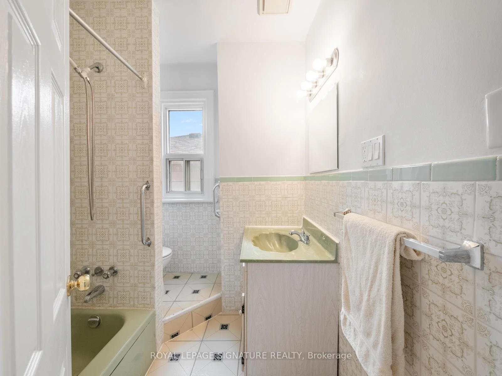Photo 53 of 45 Eaton Avenue, Toronto, Danforth — HOMEH