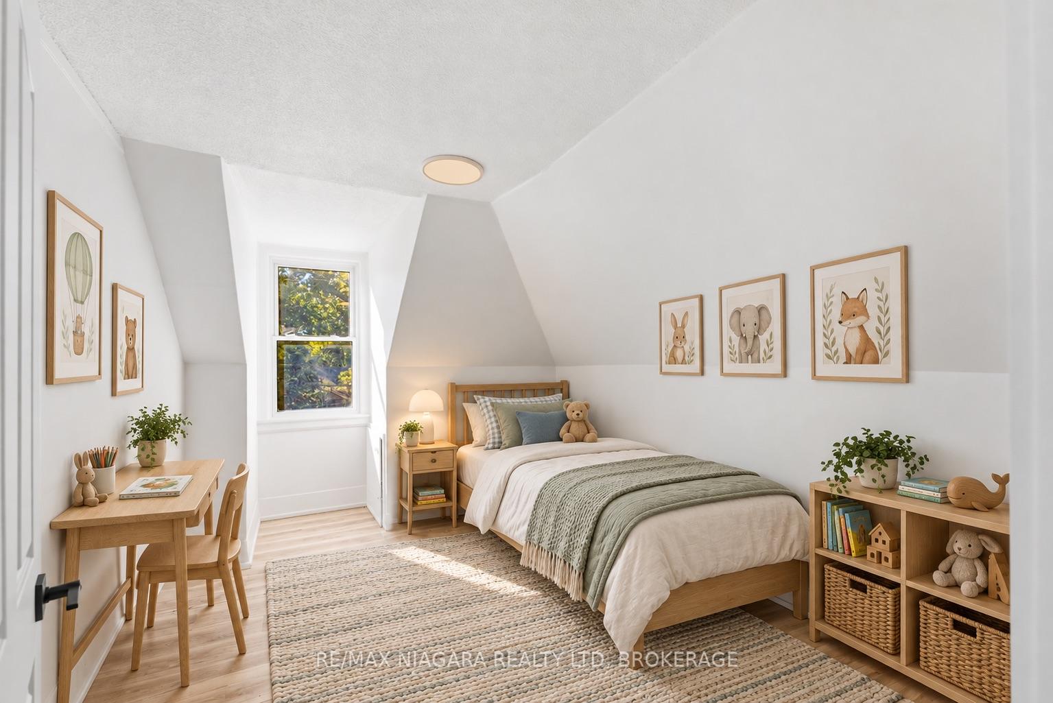 Photo 8 of Unit Upper, 34 Haig Street, St. Catharines, Haig — HOMEH