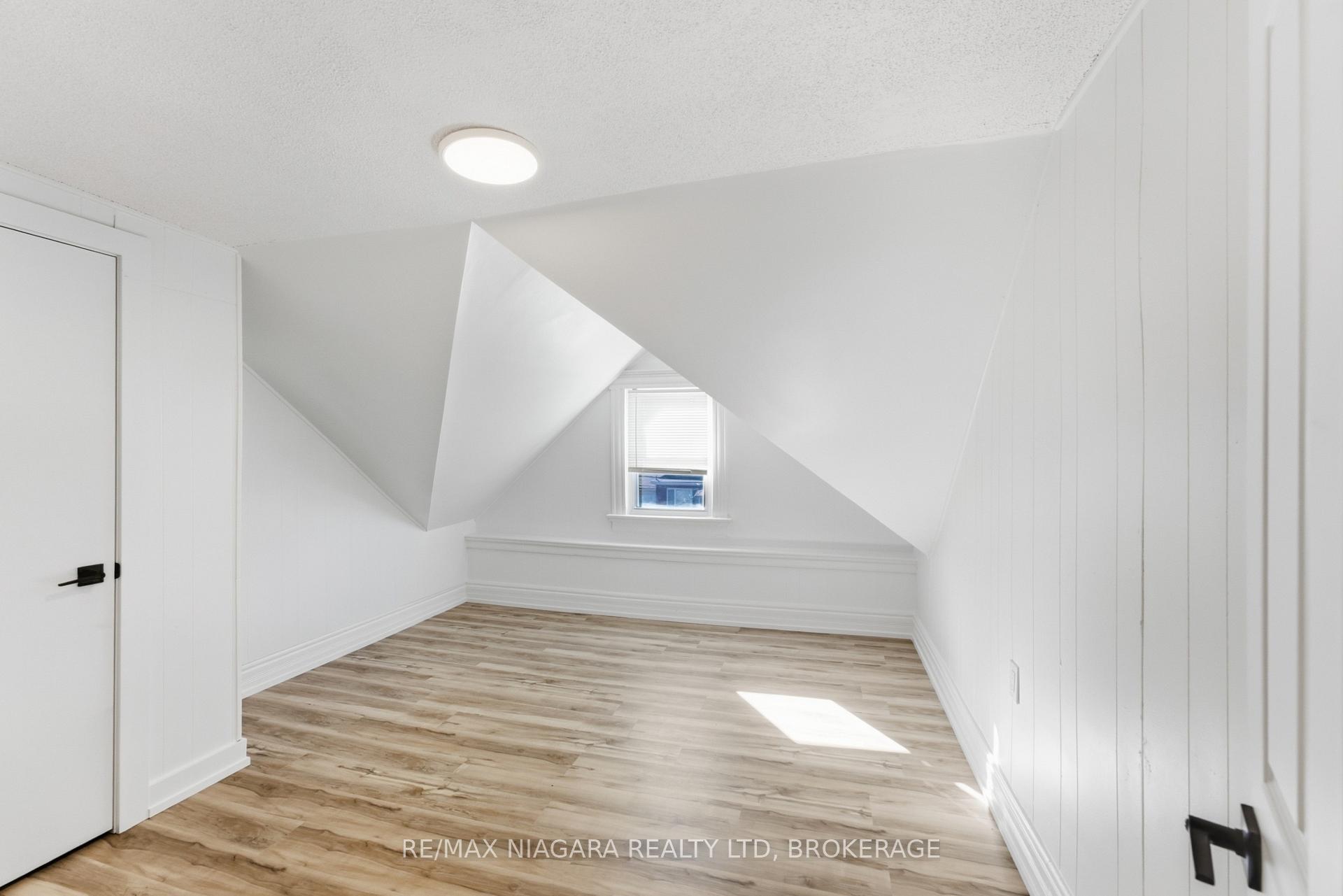 Photo 10 of Unit Upper, 34 Haig Street, St. Catharines, Haig — HOMEH