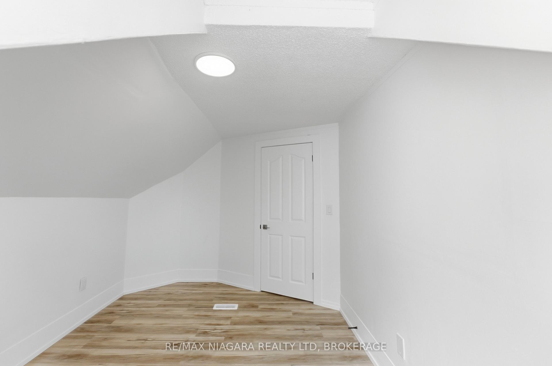 Photo 9 of Unit Upper, 34 Haig Street, St. Catharines, Haig — HOMEH