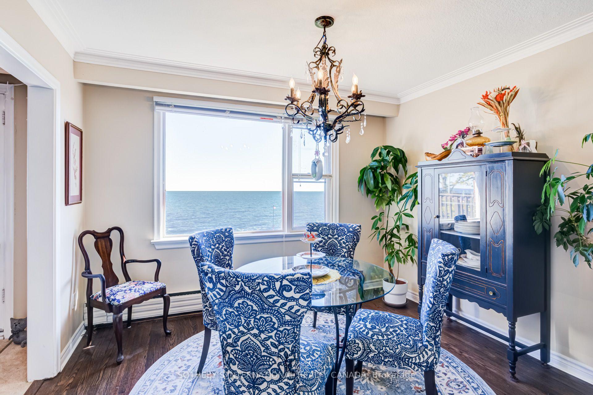 Photo 9 of 407 Lake Promenade, Etobicoke, Long Branch — HOMEH