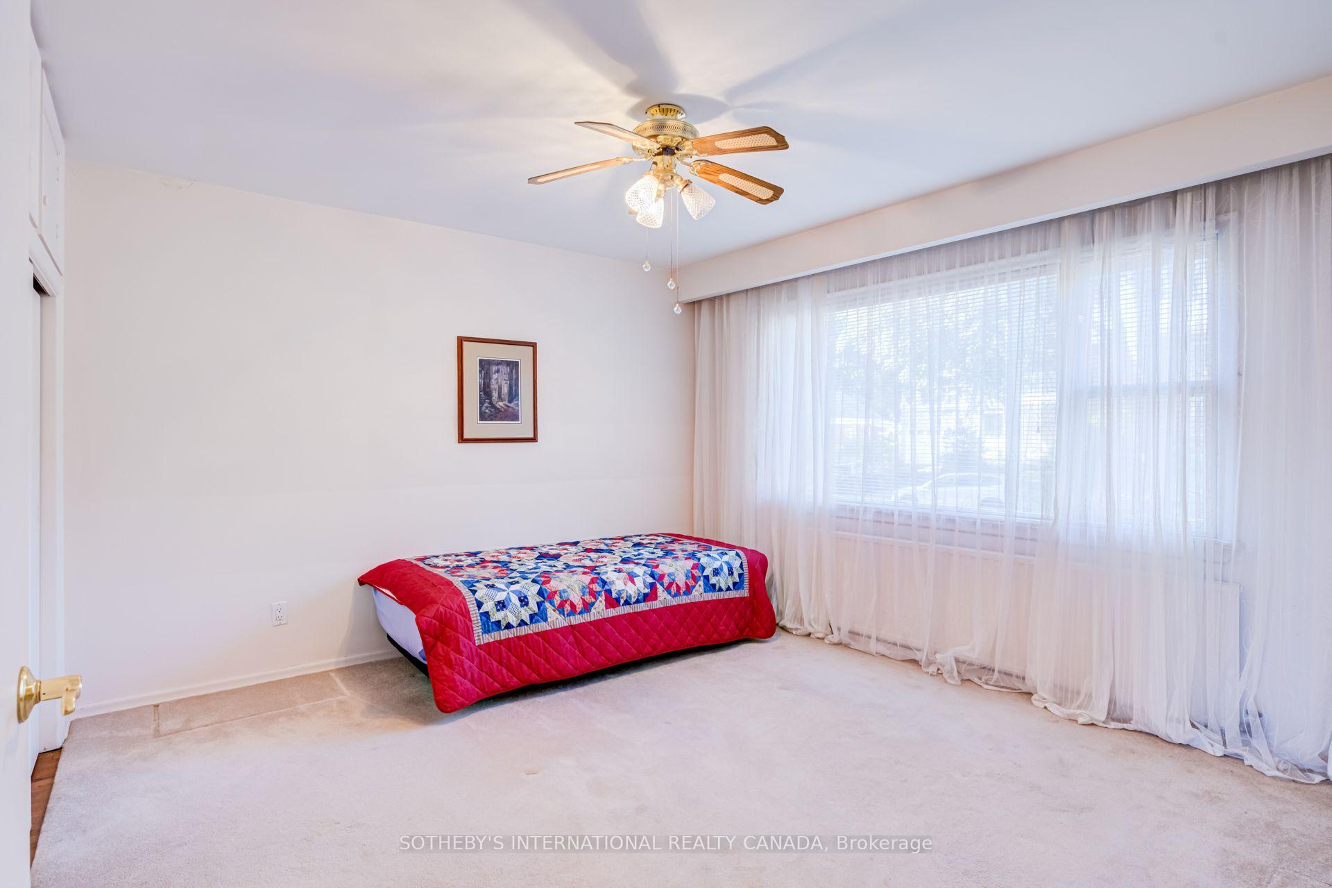 Photo 31 of 407 Lake Promenade, Etobicoke, Long Branch — HOMEH