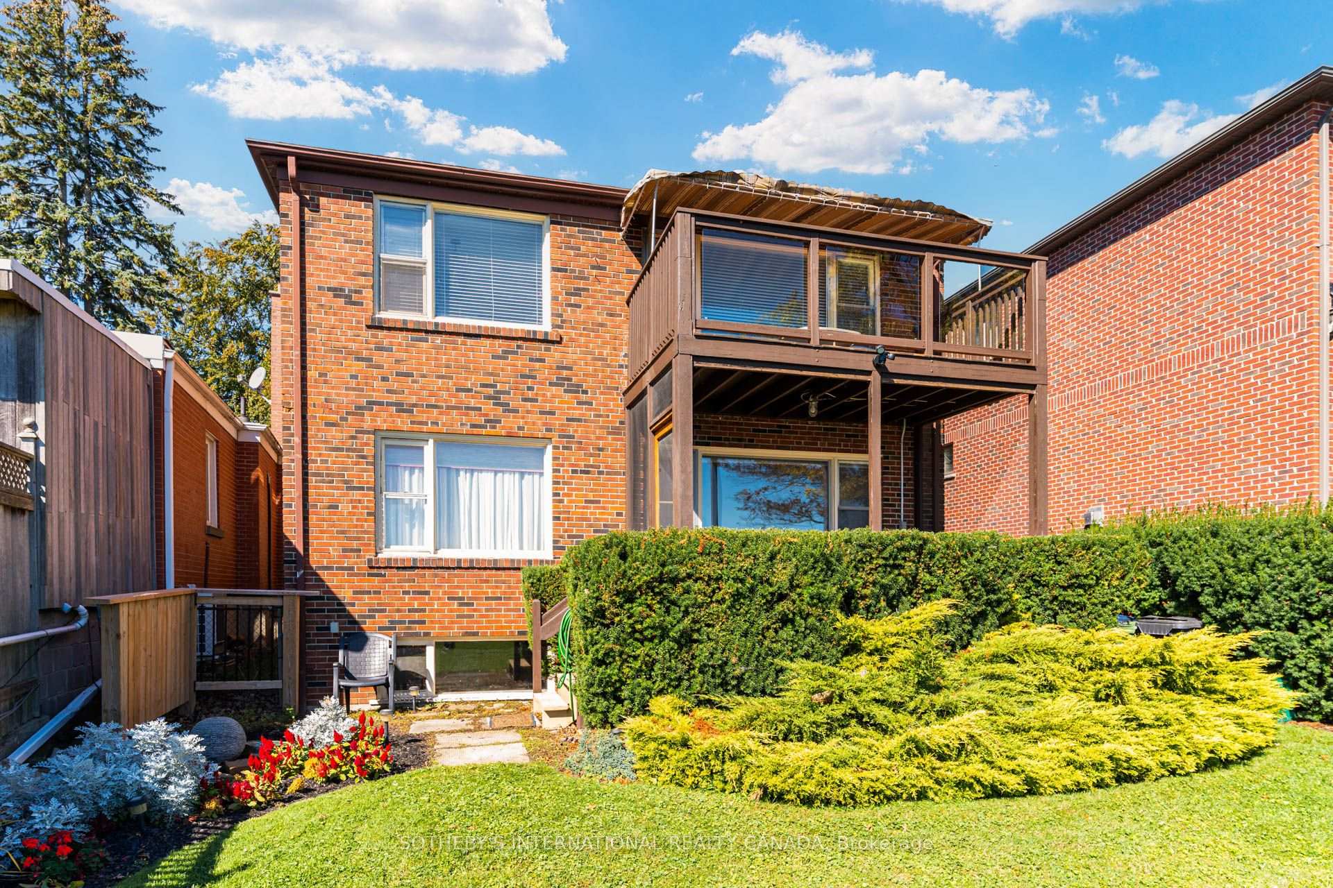 Photo 40 of 407 Lake Promenade, Etobicoke, Long Branch — HOMEH