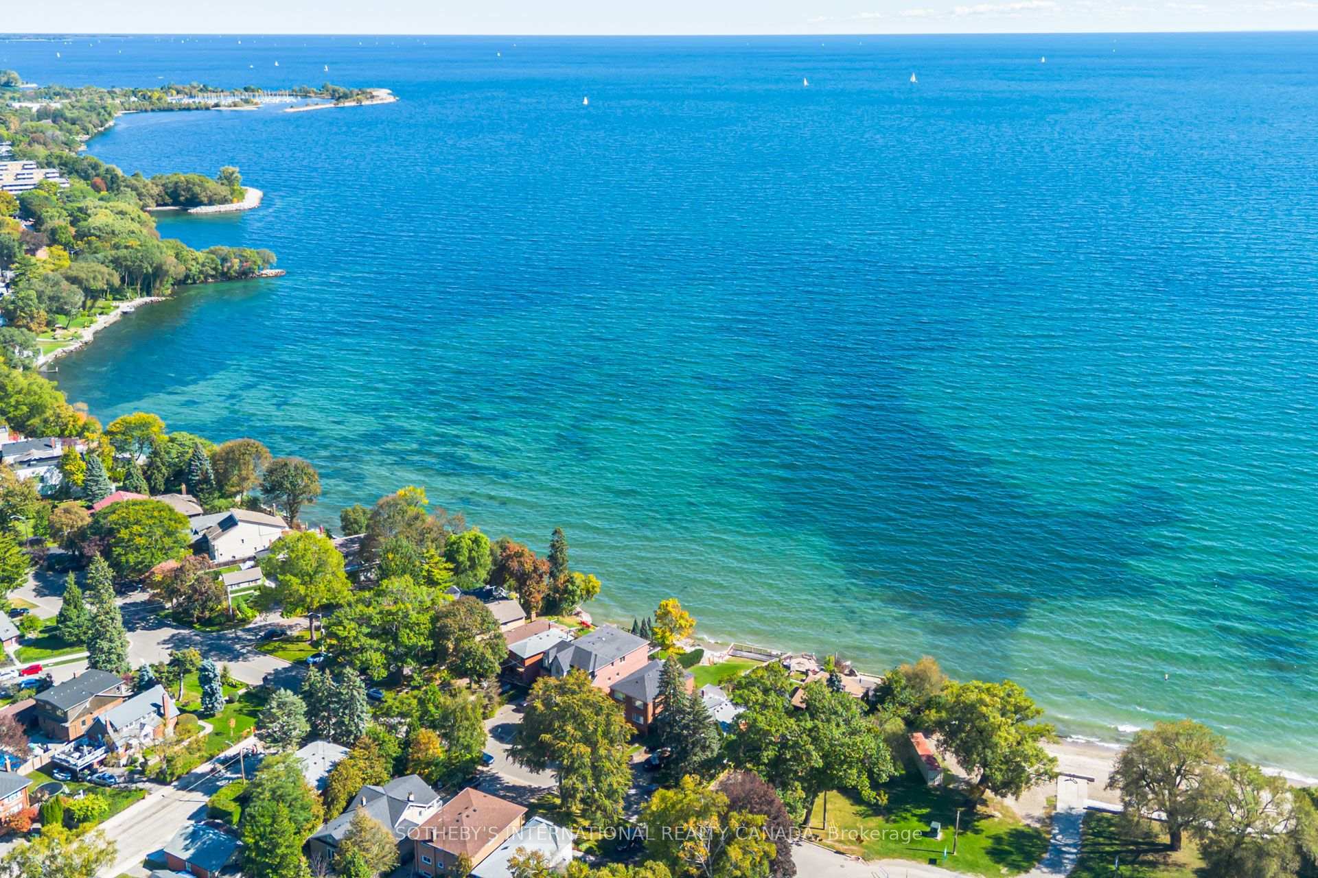 Photo 46 of 407 Lake Promenade, Etobicoke, Long Branch — HOMEH