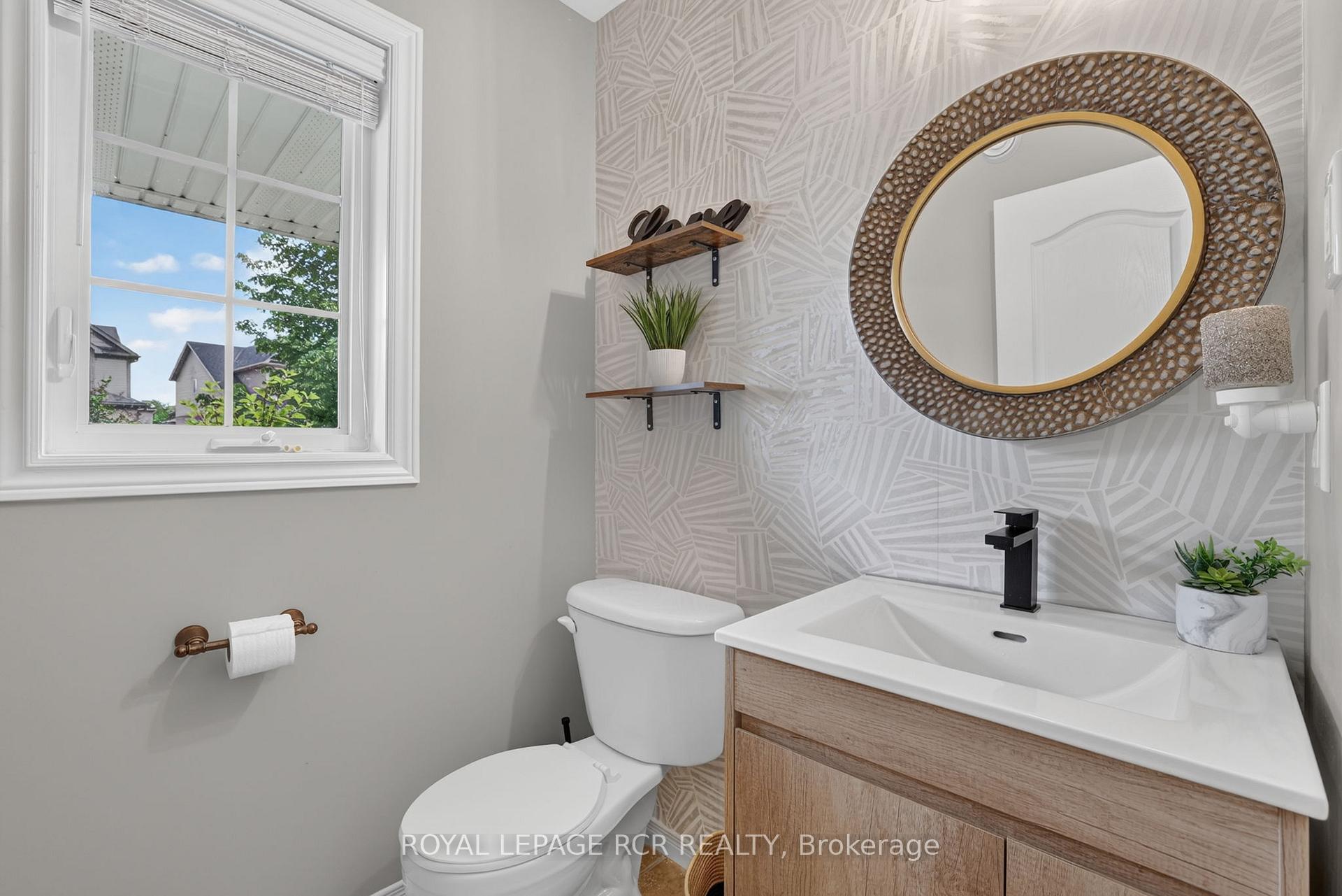 Photo 5 of 224 Muriel Street, Shelburne — HOMEH