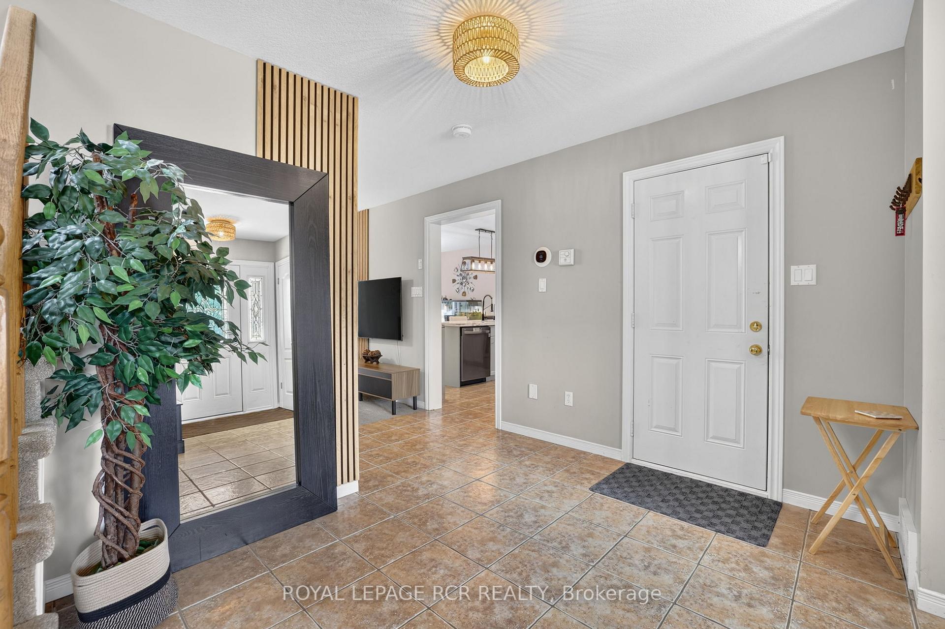 Photo 6 of 224 Muriel Street, Shelburne — HOMEH