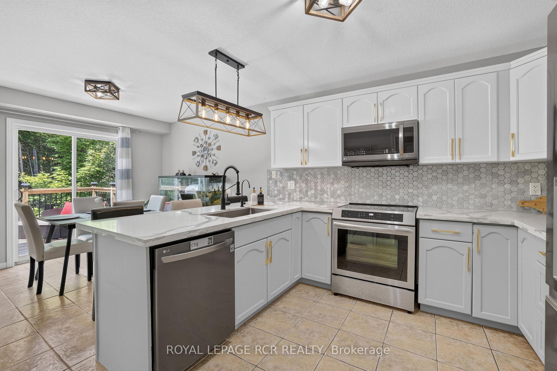 Photo 11 of 224 Muriel Street, Shelburne — HOMEH