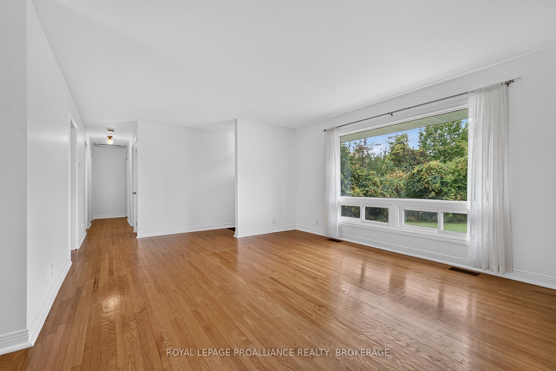 Photo 6 of 935 McKnight Road, Kingston, Kingston East (Incl CFB Kingston) — HOMEH