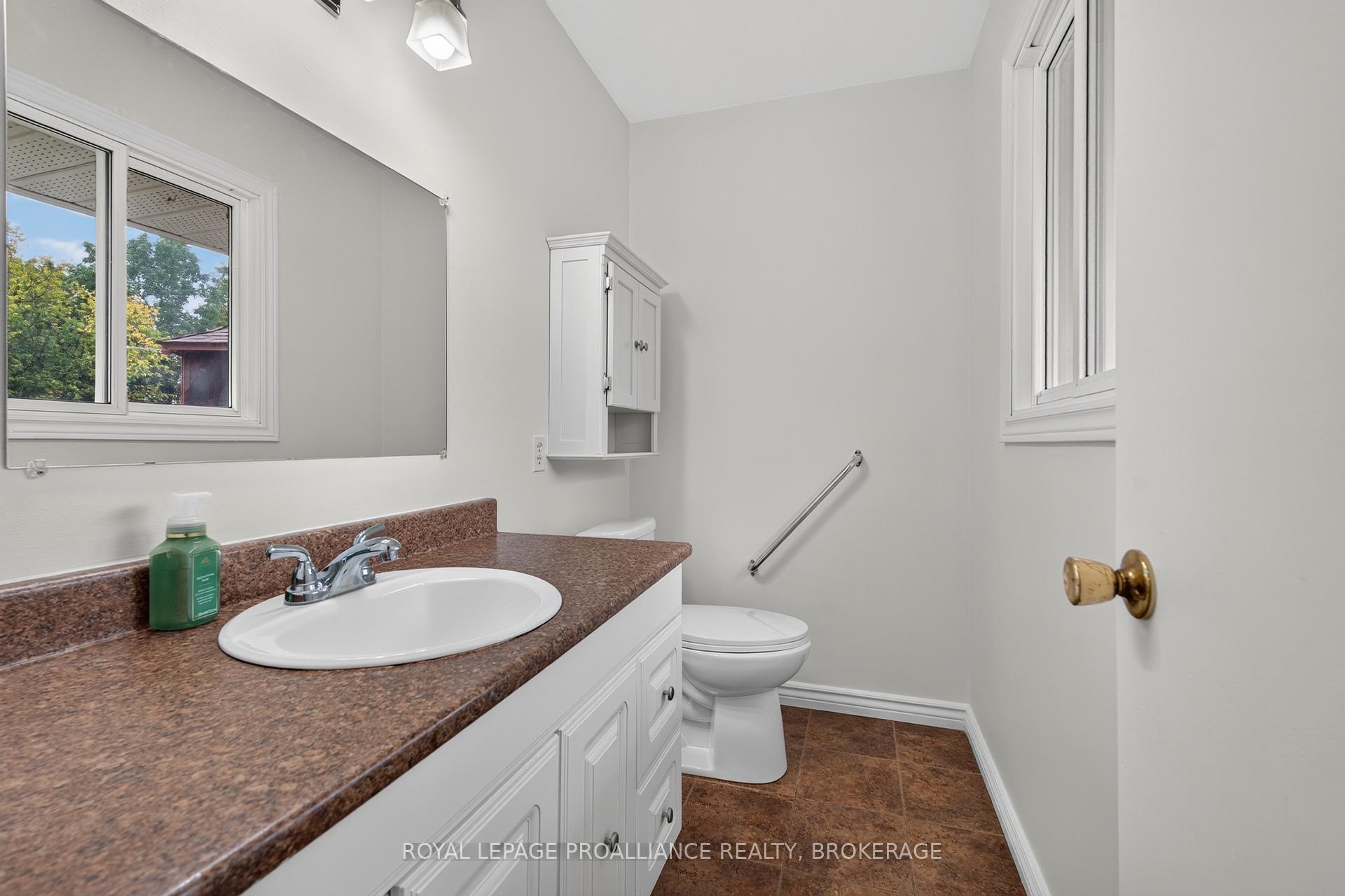 Photo 13 of 935 McKnight Road, Kingston, Kingston East (Incl CFB Kingston) — HOMEH