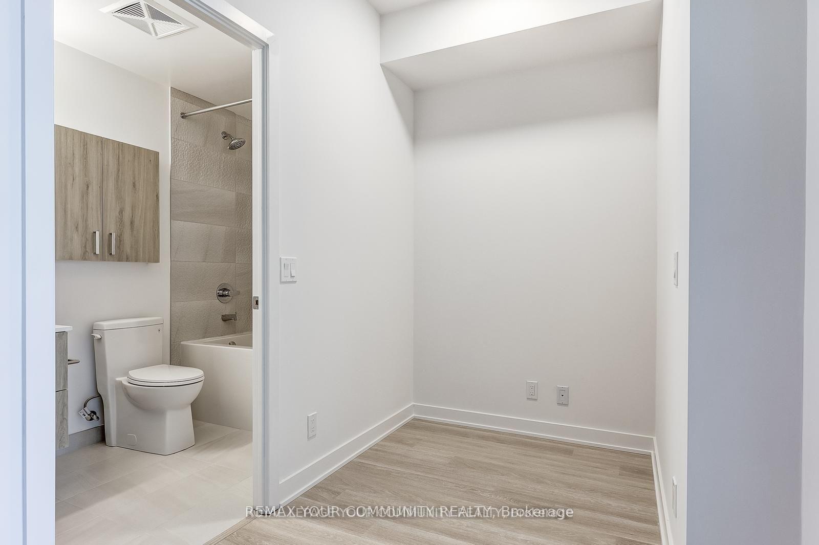 Photo 12 of Unit 3006, 30 Upper Mall Way, Vaughan, Brownridge — HOMEH