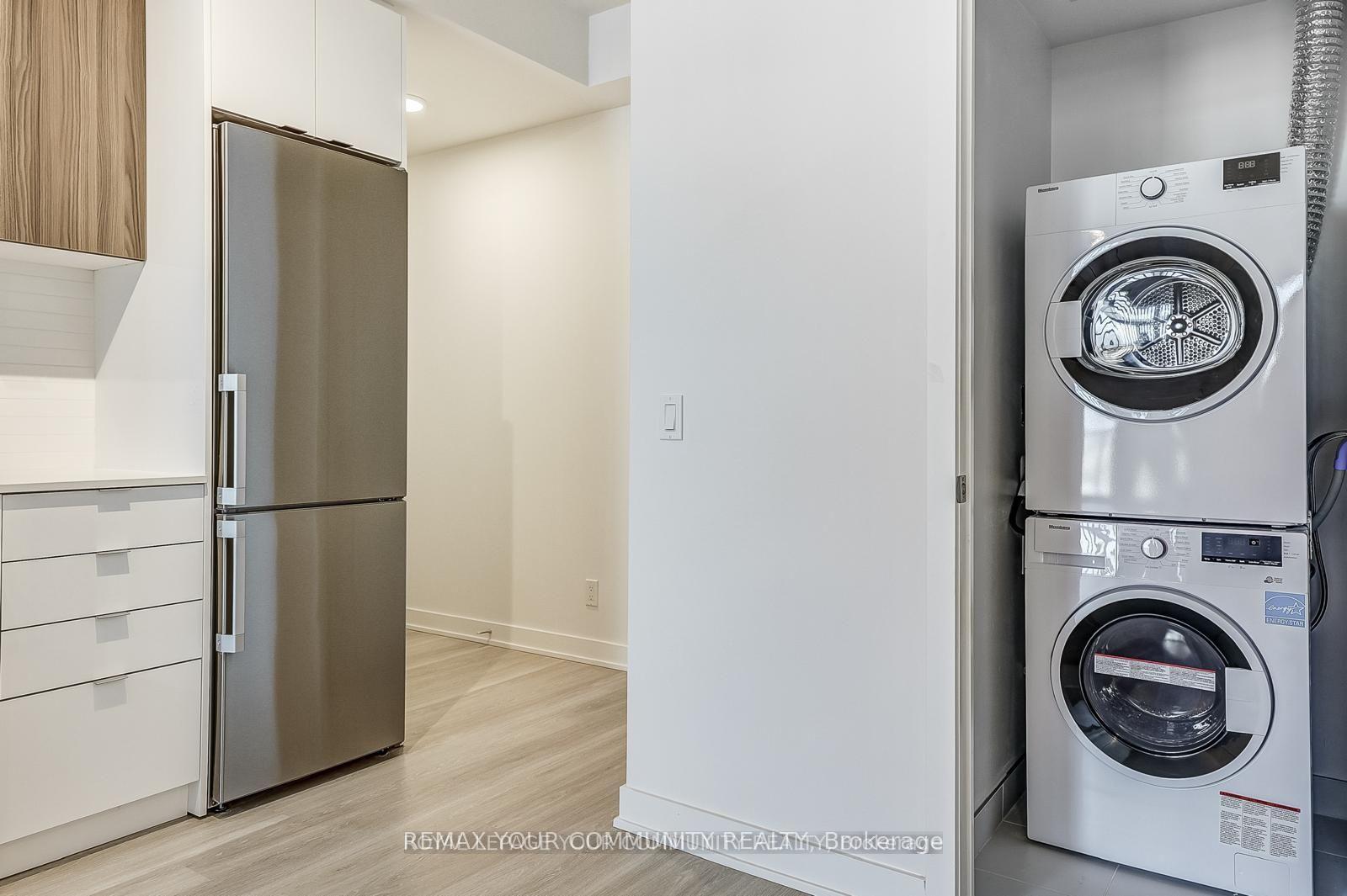 Photo 13 of Unit 3006, 30 Upper Mall Way, Vaughan, Brownridge — HOMEH