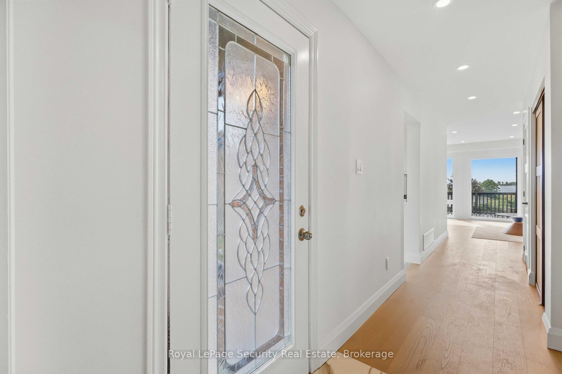 Photo 5 of 1177 Tanzer Court, Pickering, Bay Ridges — HOMEH