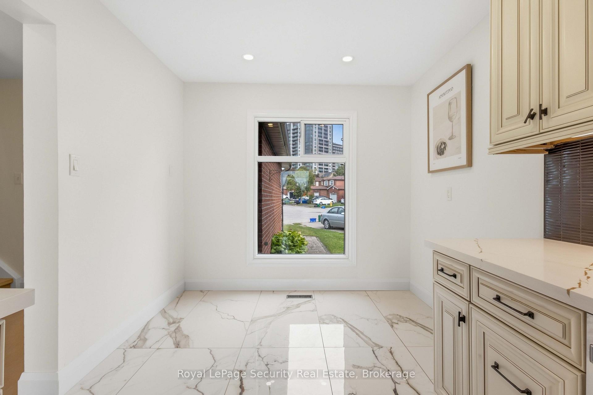 Photo 17 of 1177 Tanzer Court, Pickering, Bay Ridges — HOMEH