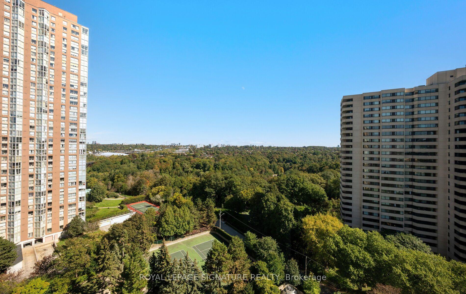 Photo 10 of Unit 1704, 1 Concorde Place, North York, Banbury-Don Mills — HOMEH