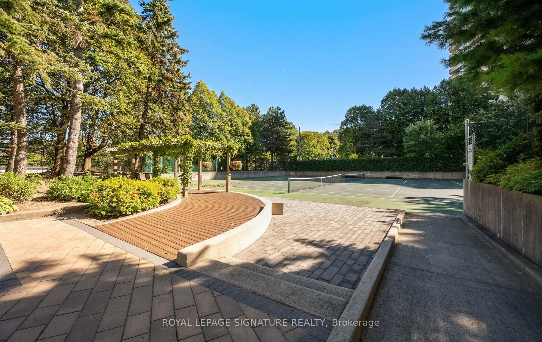 Photo 46 of Unit 1704, 1 Concorde Place, North York, Banbury-Don Mills — HOMEH