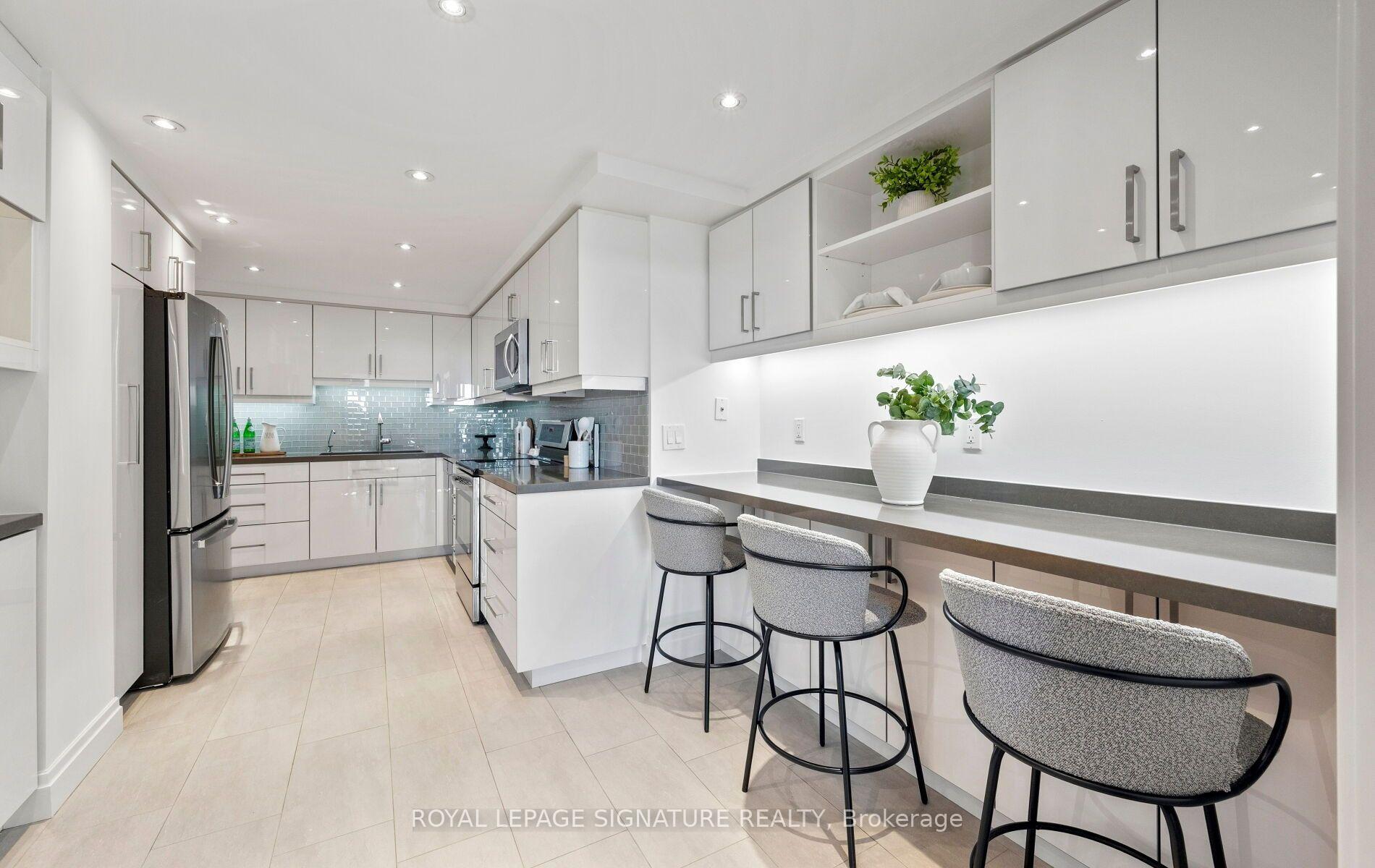 Photo 17 of Unit 1704, 1 Concorde Place, North York, Banbury-Don Mills — HOMEH
