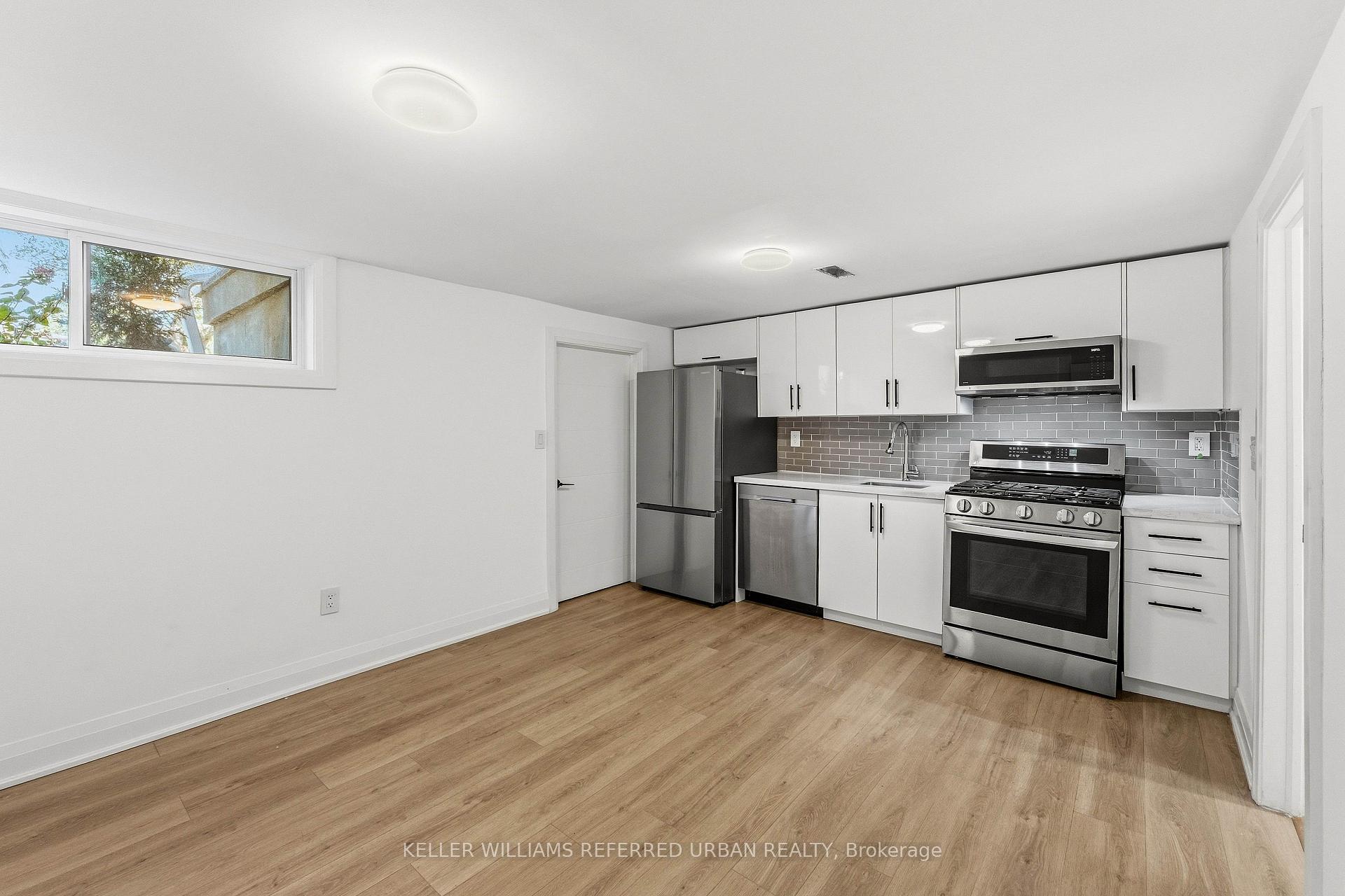 Photo 36 of 27 Christine Crescent, North York, Willowdale West — HOMEH