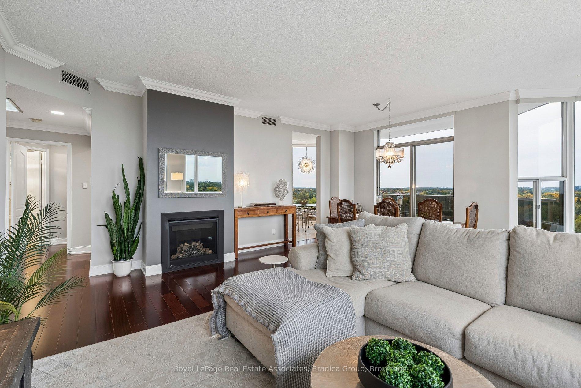 Photo 9 of Unit Ph2, 1905 Pilgrims Way, Oakville, Glen Abbey — HOMEH