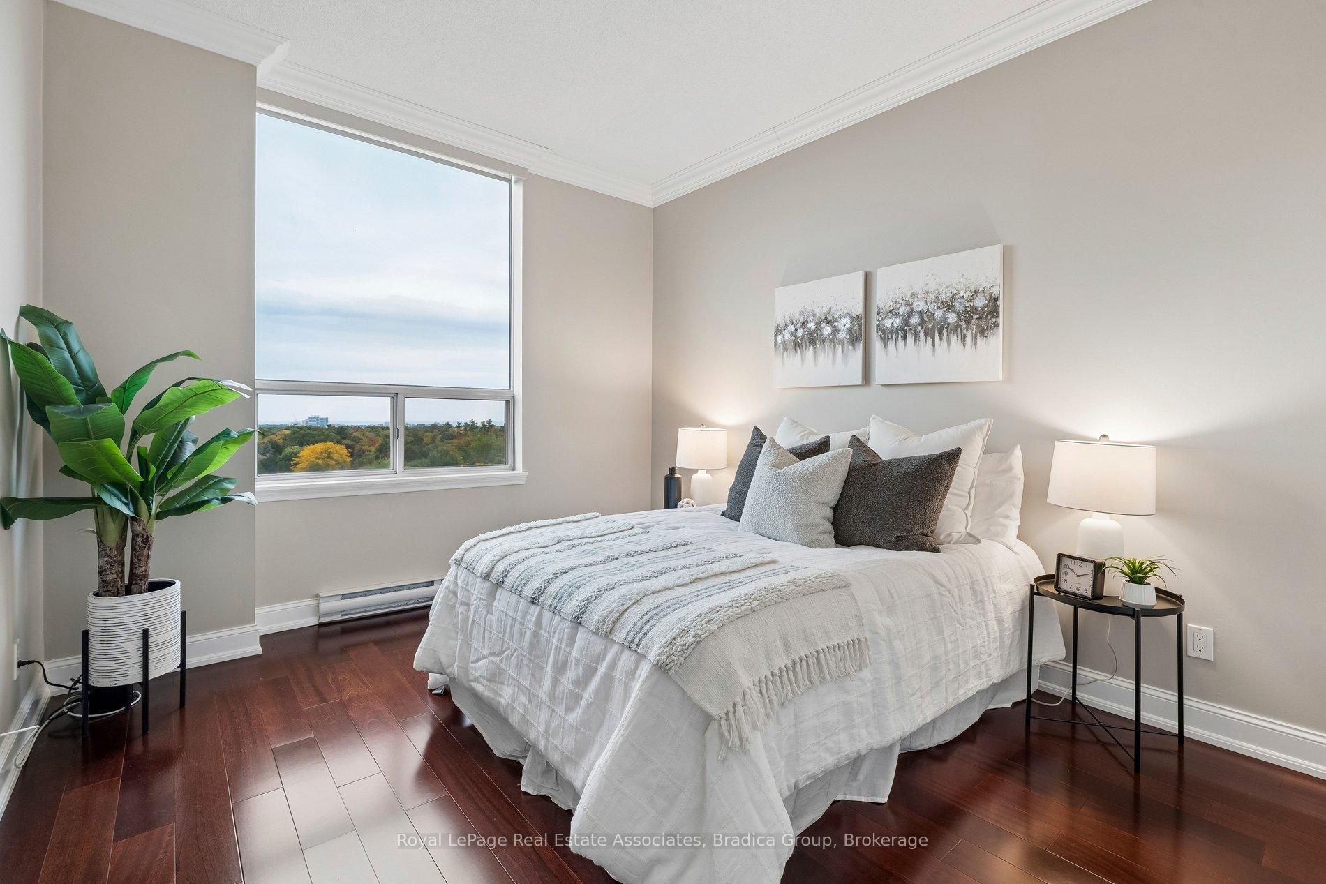 Photo 24 of Unit Ph2, 1905 Pilgrims Way, Oakville, Glen Abbey — HOMEH