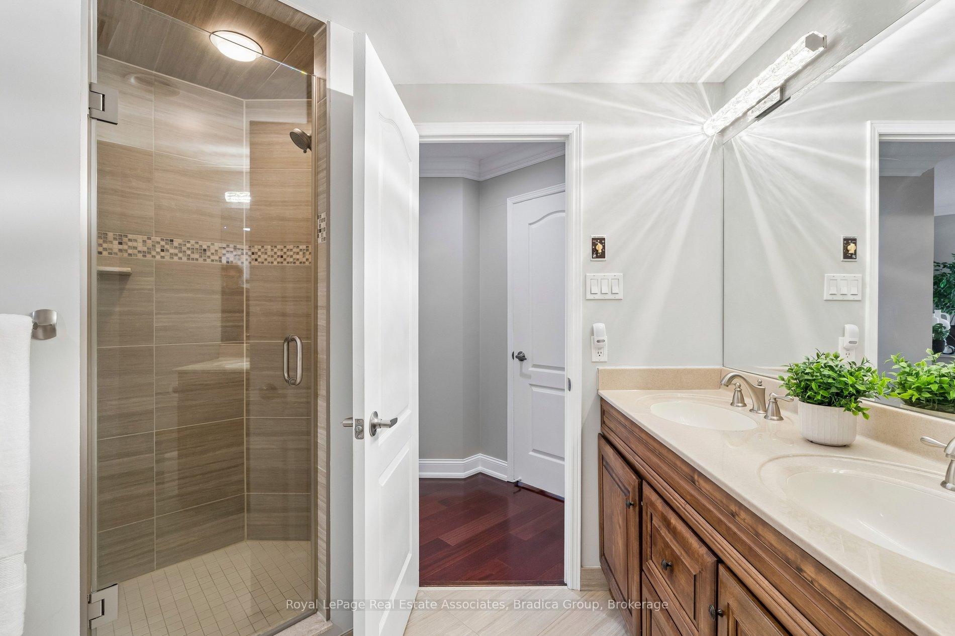 Photo 30 of Unit Ph2, 1905 Pilgrims Way, Oakville, Glen Abbey — HOMEH