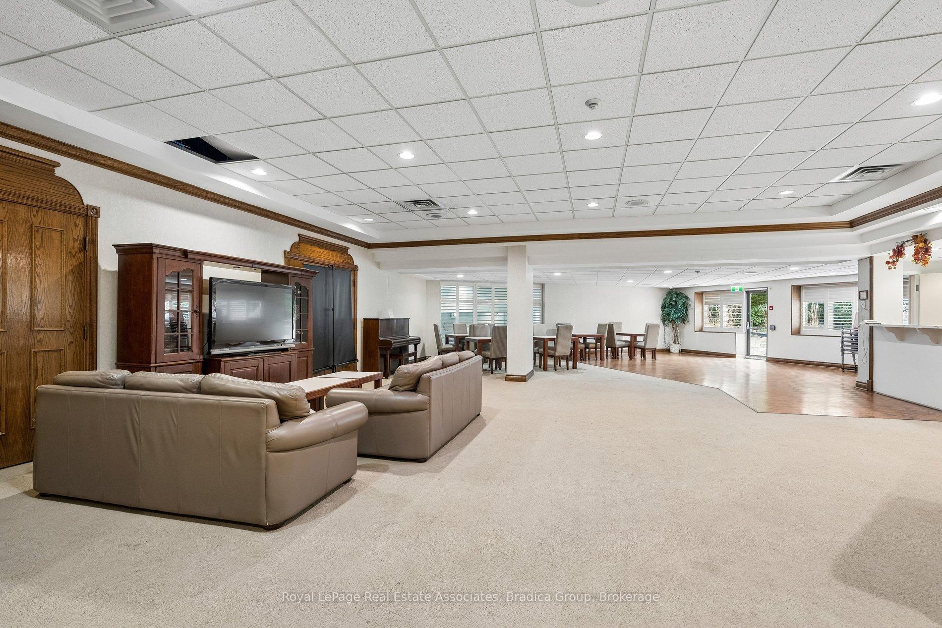 Photo 37 of Unit Ph2, 1905 Pilgrims Way, Oakville, Glen Abbey — HOMEH