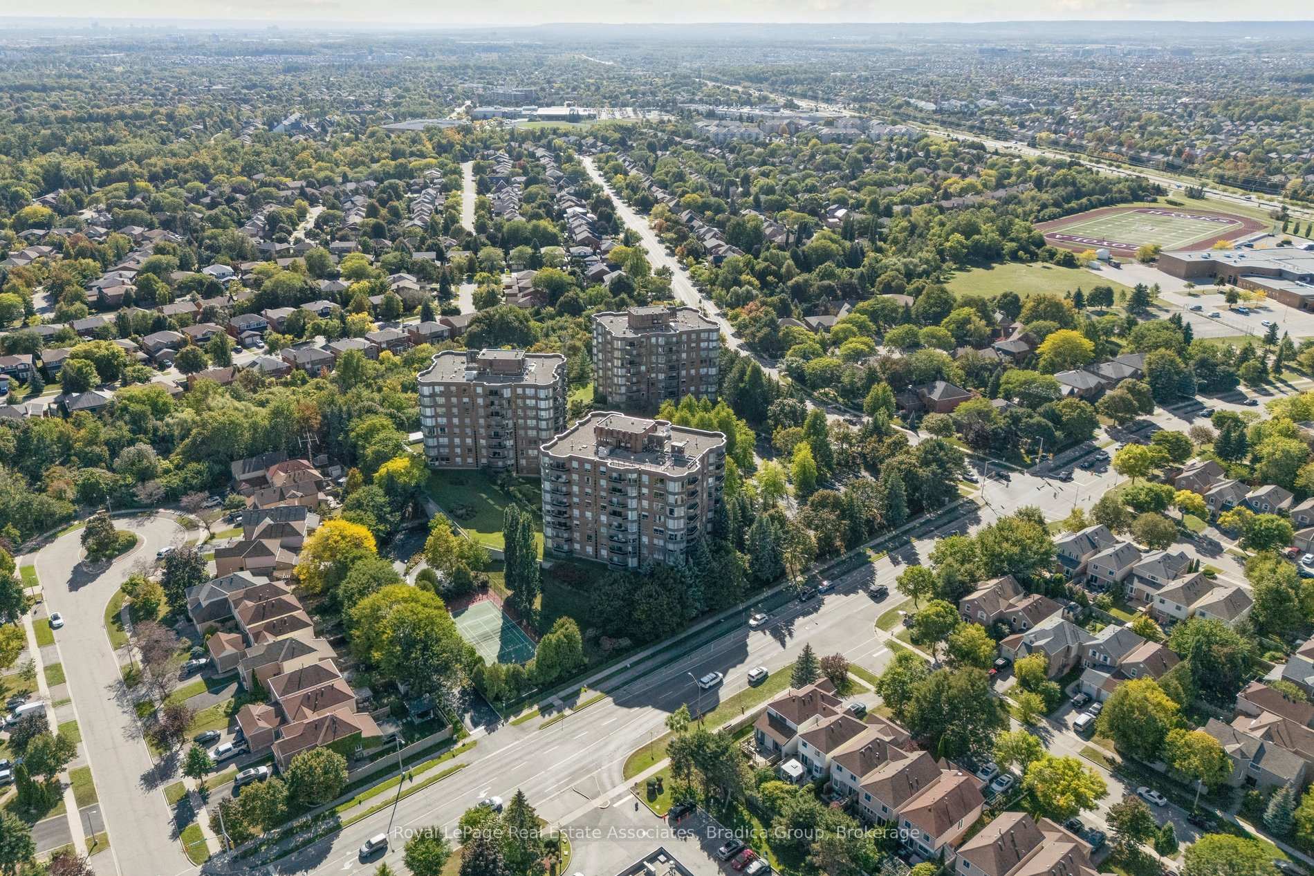 Photo 42 of Unit Ph2, 1905 Pilgrims Way, Oakville, Glen Abbey — HOMEH