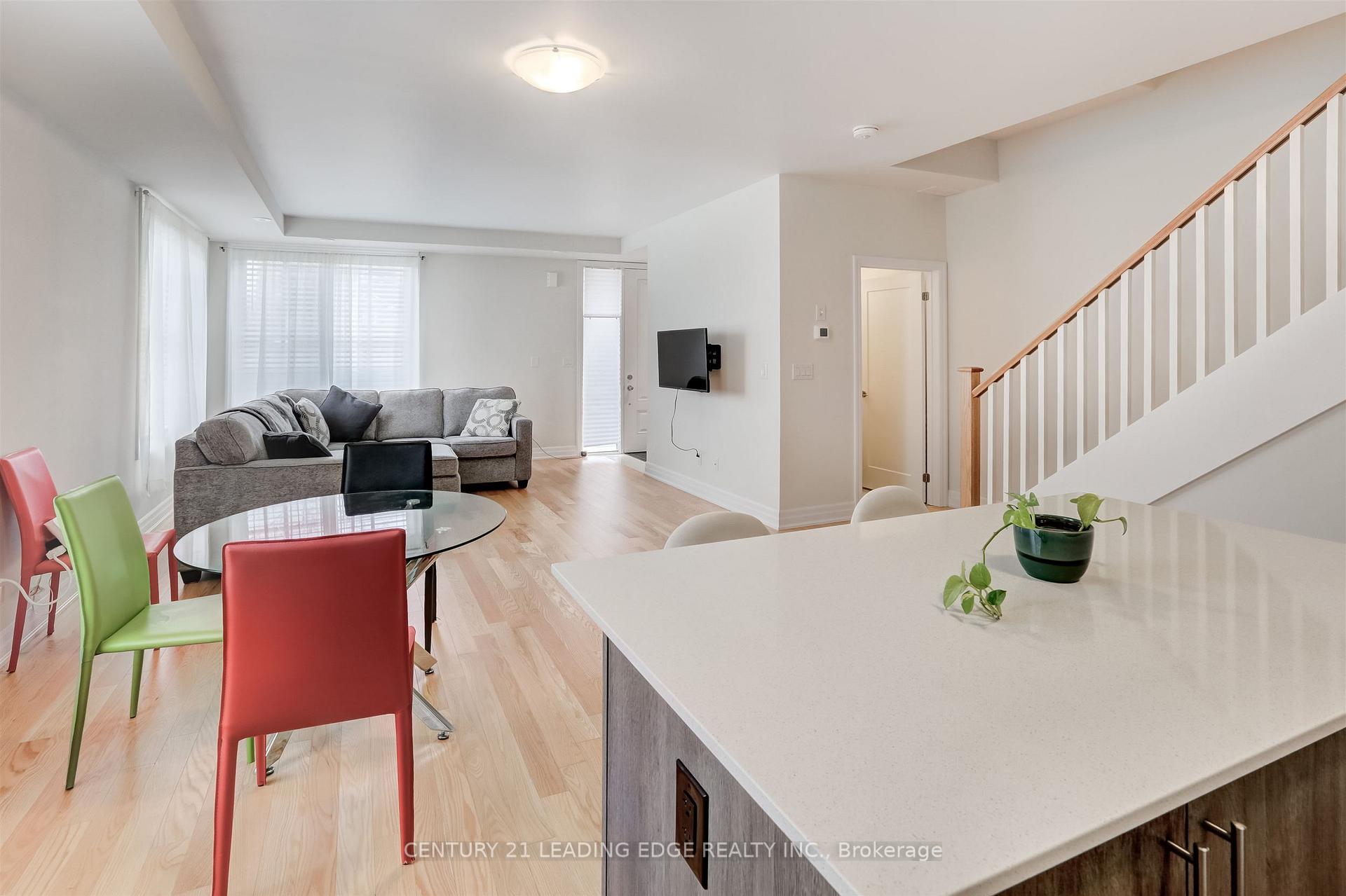 Photo 1 of Unit 106, 1180 Cawthra Road, Mississauga, Mineola — HOMEH