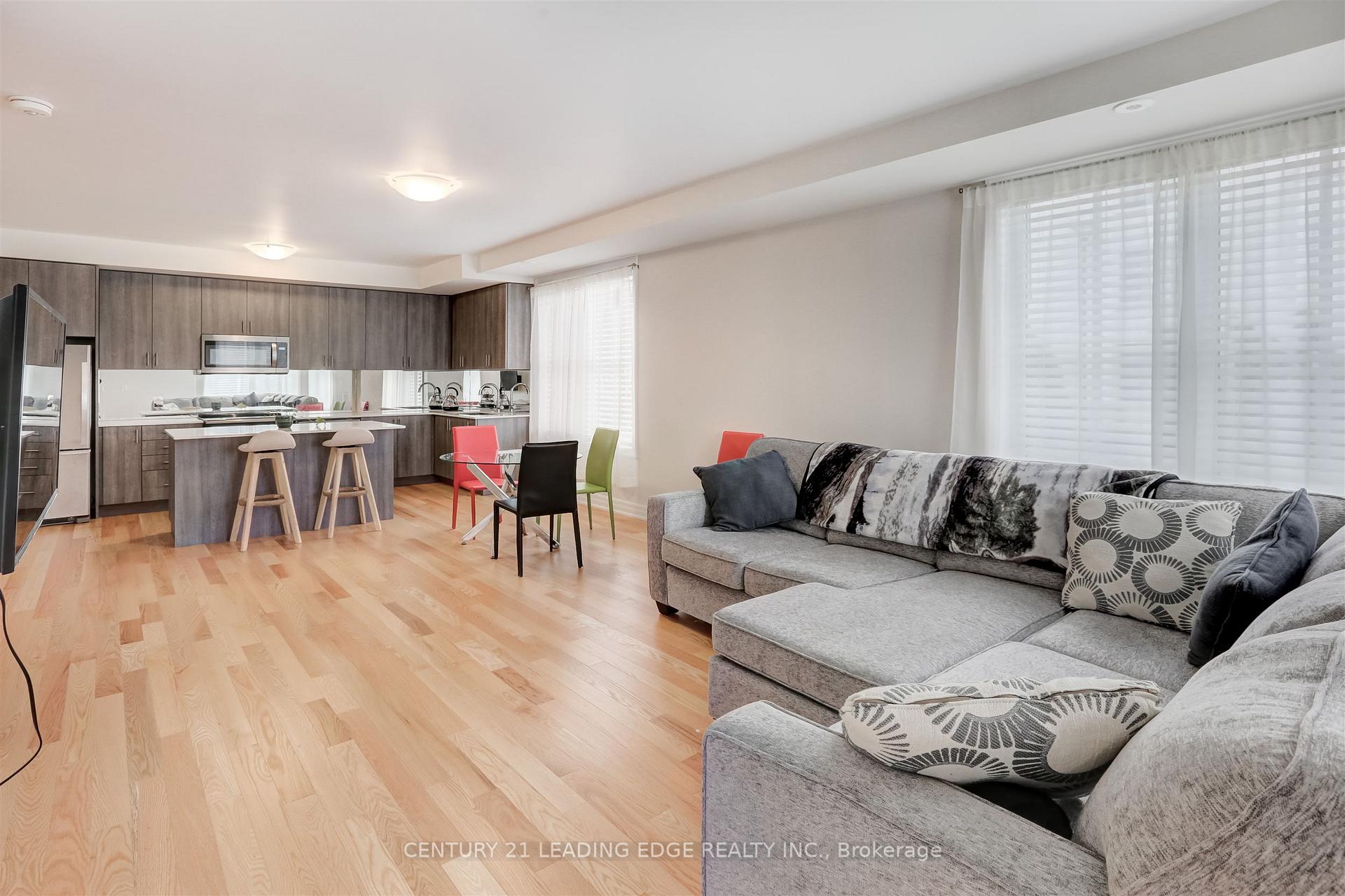 Photo 2 of Unit 106, 1180 Cawthra Road, Mississauga, Mineola — HOMEH