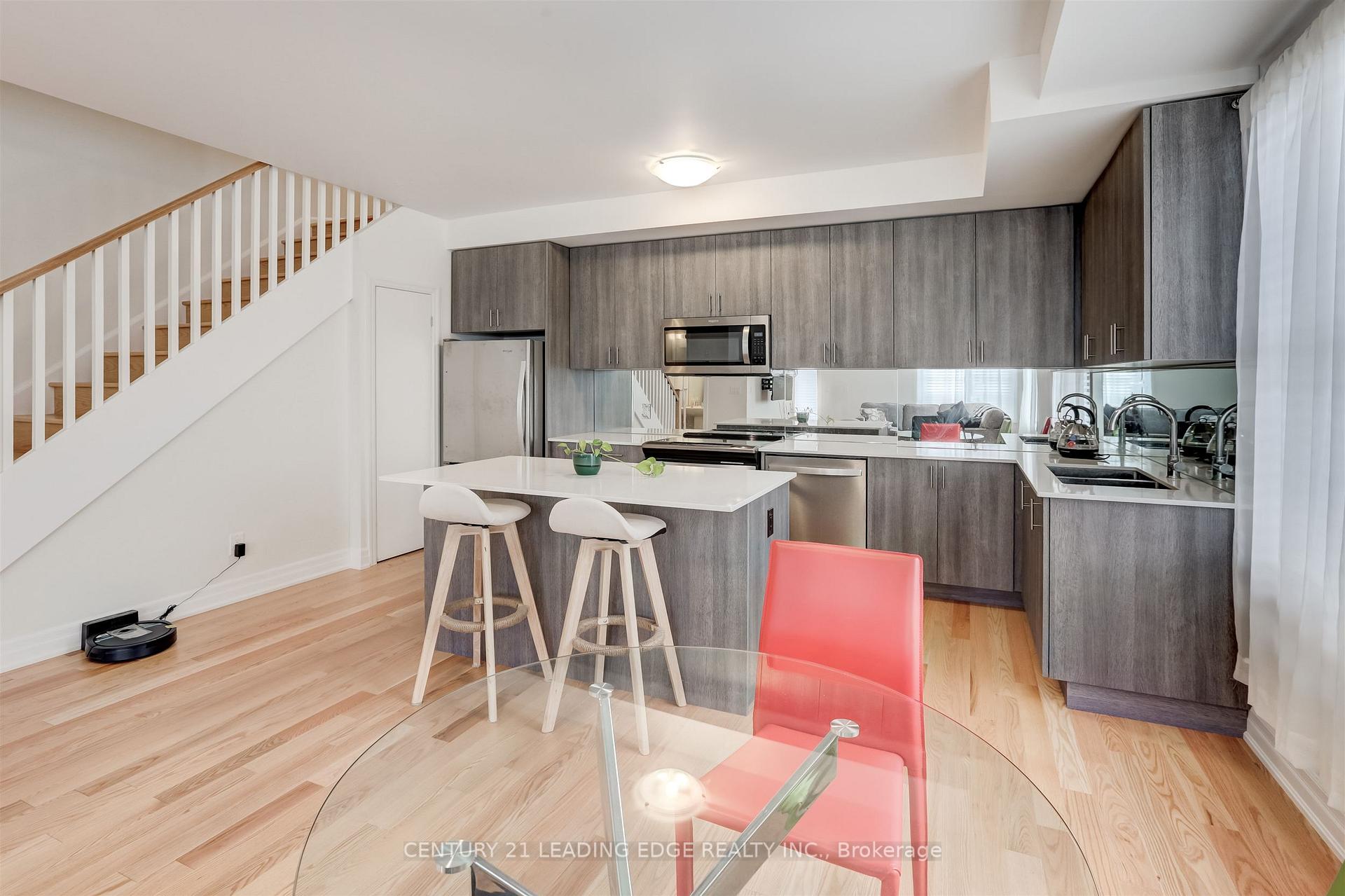 Photo 6 of Unit 106, 1180 Cawthra Road, Mississauga, Mineola — HOMEH