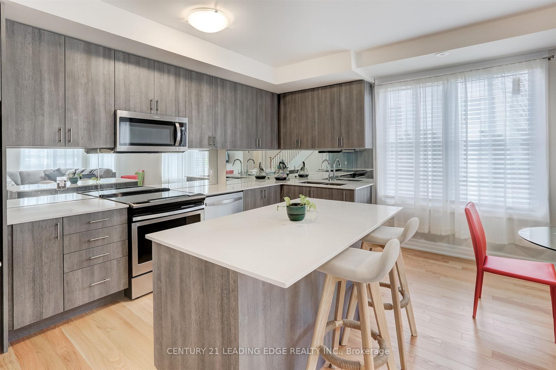 Photo 7 of Unit 106, 1180 Cawthra Road, Mississauga, Mineola — HOMEH