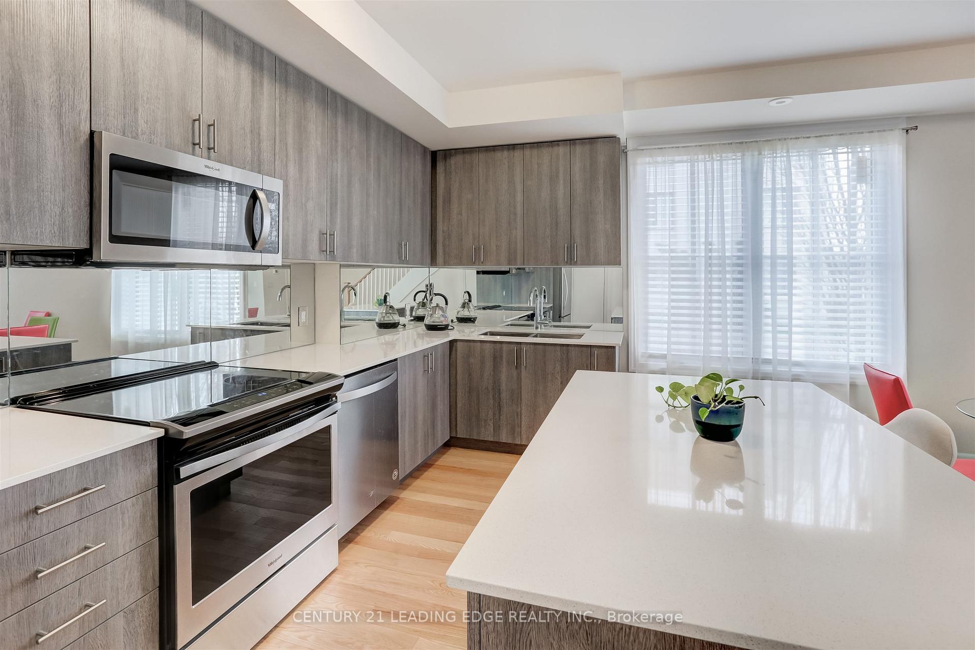 Photo 8 of Unit 106, 1180 Cawthra Road, Mississauga, Mineola — HOMEH