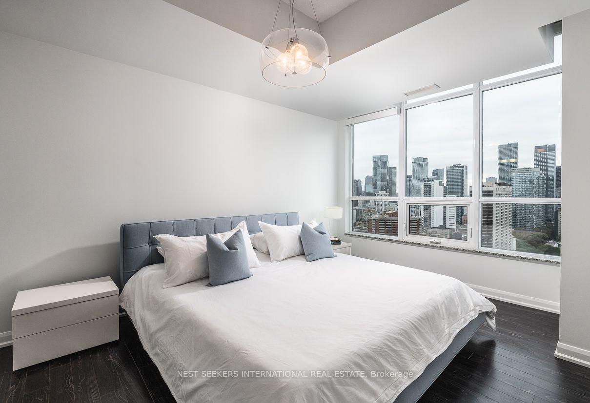 Photo 3 of Unit 2210, 500 Sherbourne Street, Toronto, North St. James Town — HOMEH