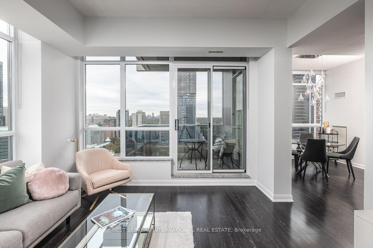 Photo 6 of Unit 2210, 500 Sherbourne Street, Toronto, North St. James Town — HOMEH