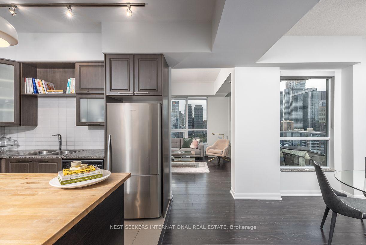 Photo 12 of Unit 2210, 500 Sherbourne Street, Toronto, North St. James Town — HOMEH