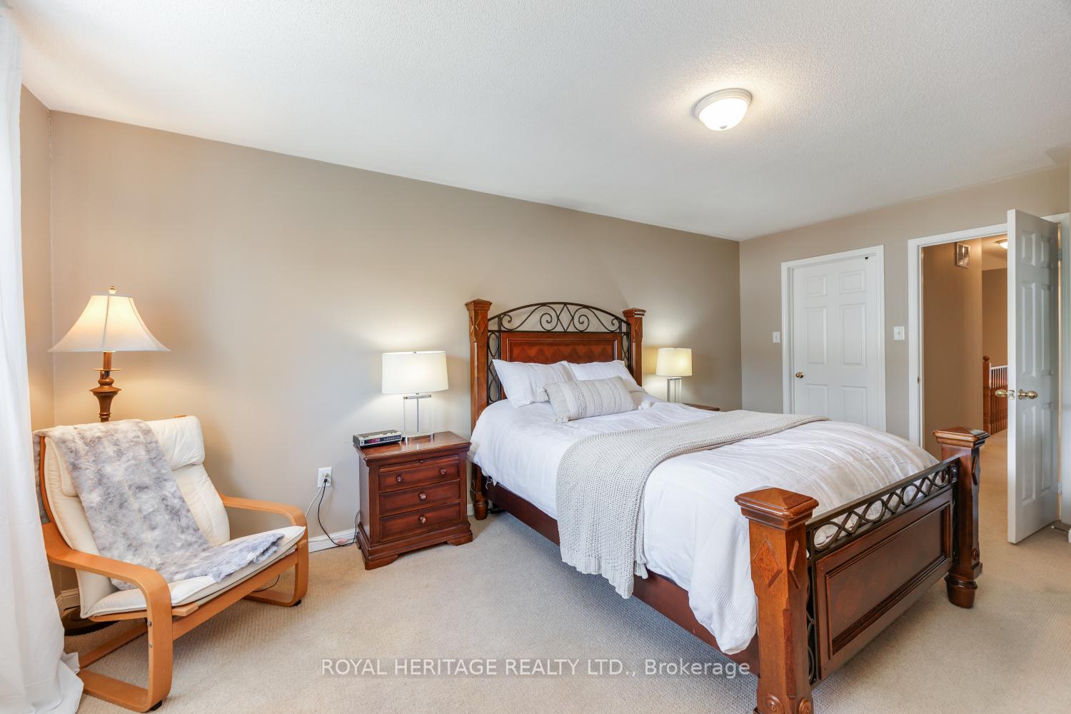 Photo 15 of 41 Toscana Drive, Whitby, Taunton North — HOMEH