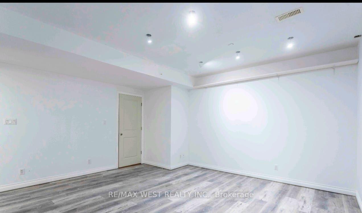 Photo 3 of Unit Basement, 2 Kidd Crescent, New Tecumseth, Alliston — HOMEH