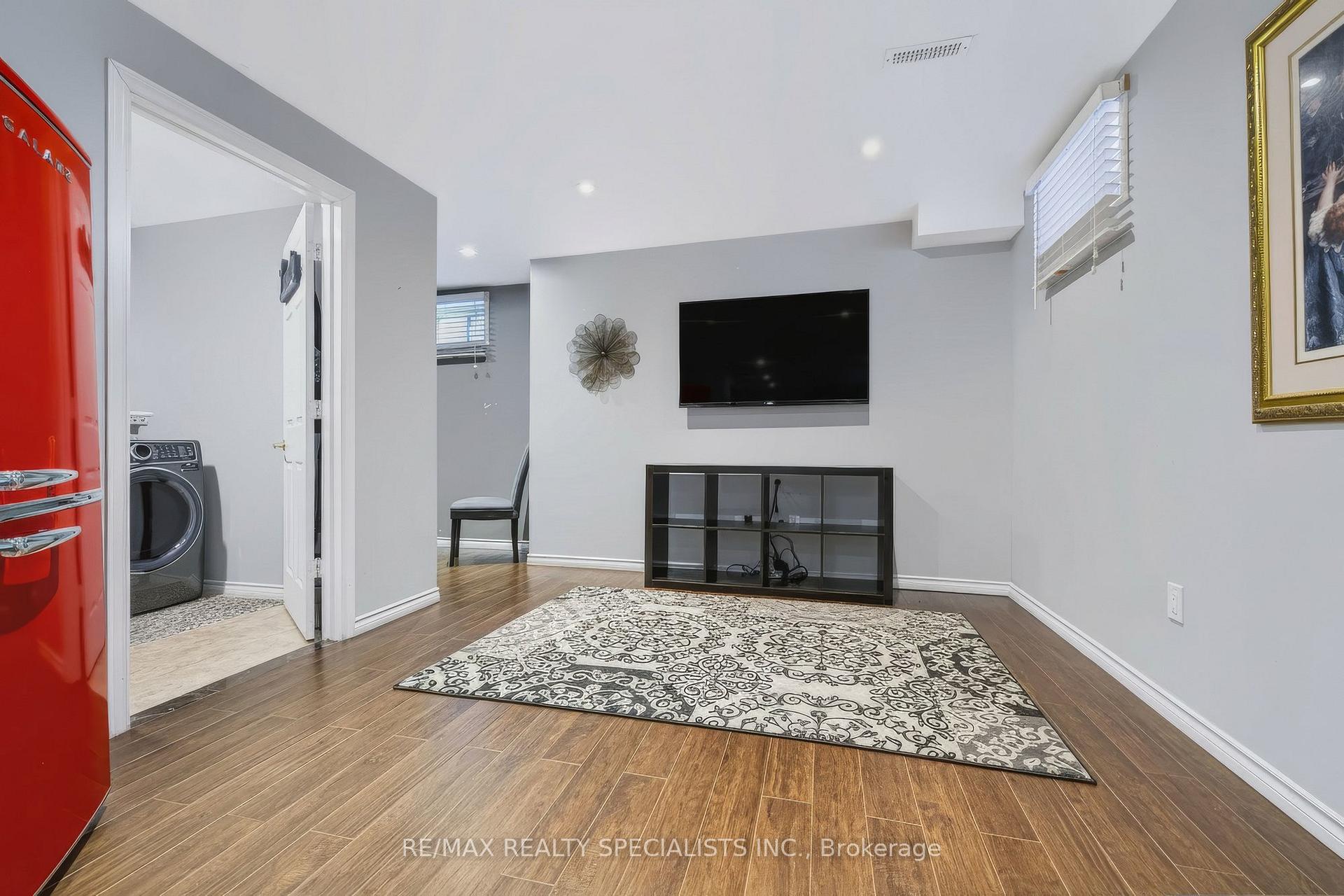 Photo 32 of 1379 Brandon Terrace, Milton, Dempsey — HOMEH
