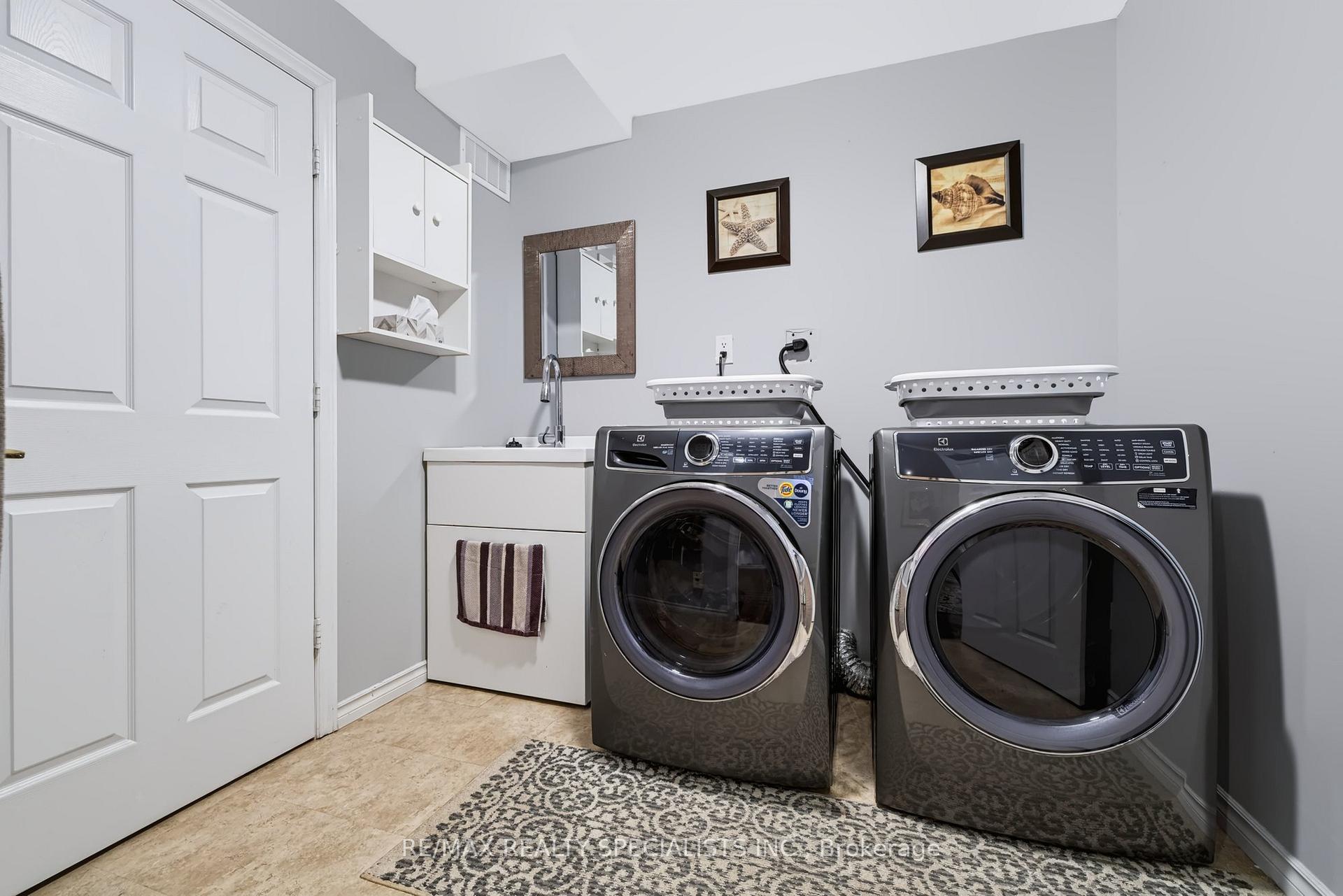 Photo 35 of 1379 Brandon Terrace, Milton, Dempsey — HOMEH
