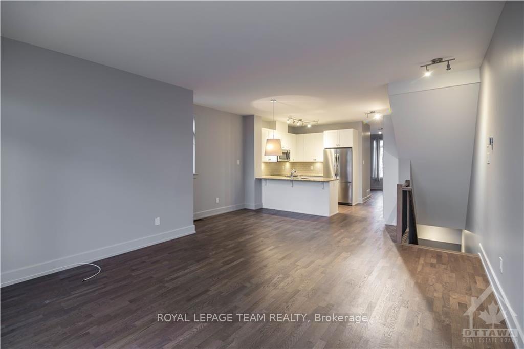 Photo 9 of 38 Bergeron Private, Ottawa, Chapel Hill — HOMEH