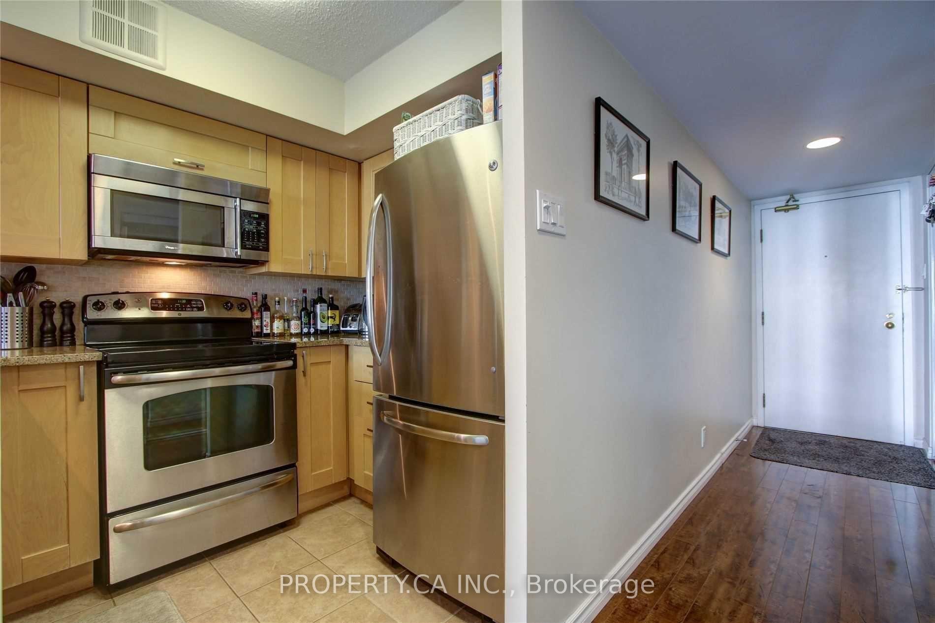 Photo 3 of Unit 606, 92 King Street E, Toronto, Church-Yonge Corridor — HOMEH